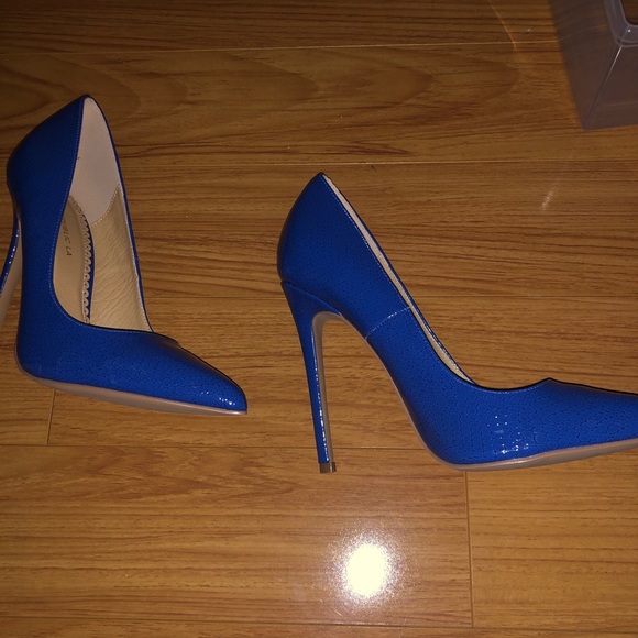 Blue Stiletto Heels - Picture 5 of 5